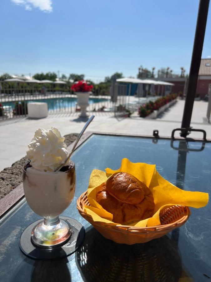 Dipladenia Garden Country Resort Mascali Bagian luar foto