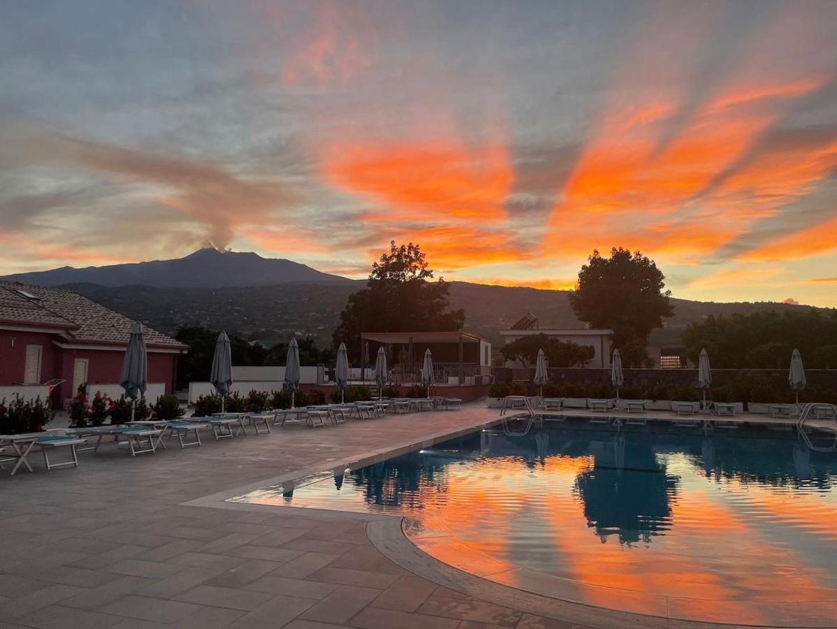 Dipladenia Garden Country Resort Mascali Bagian luar foto