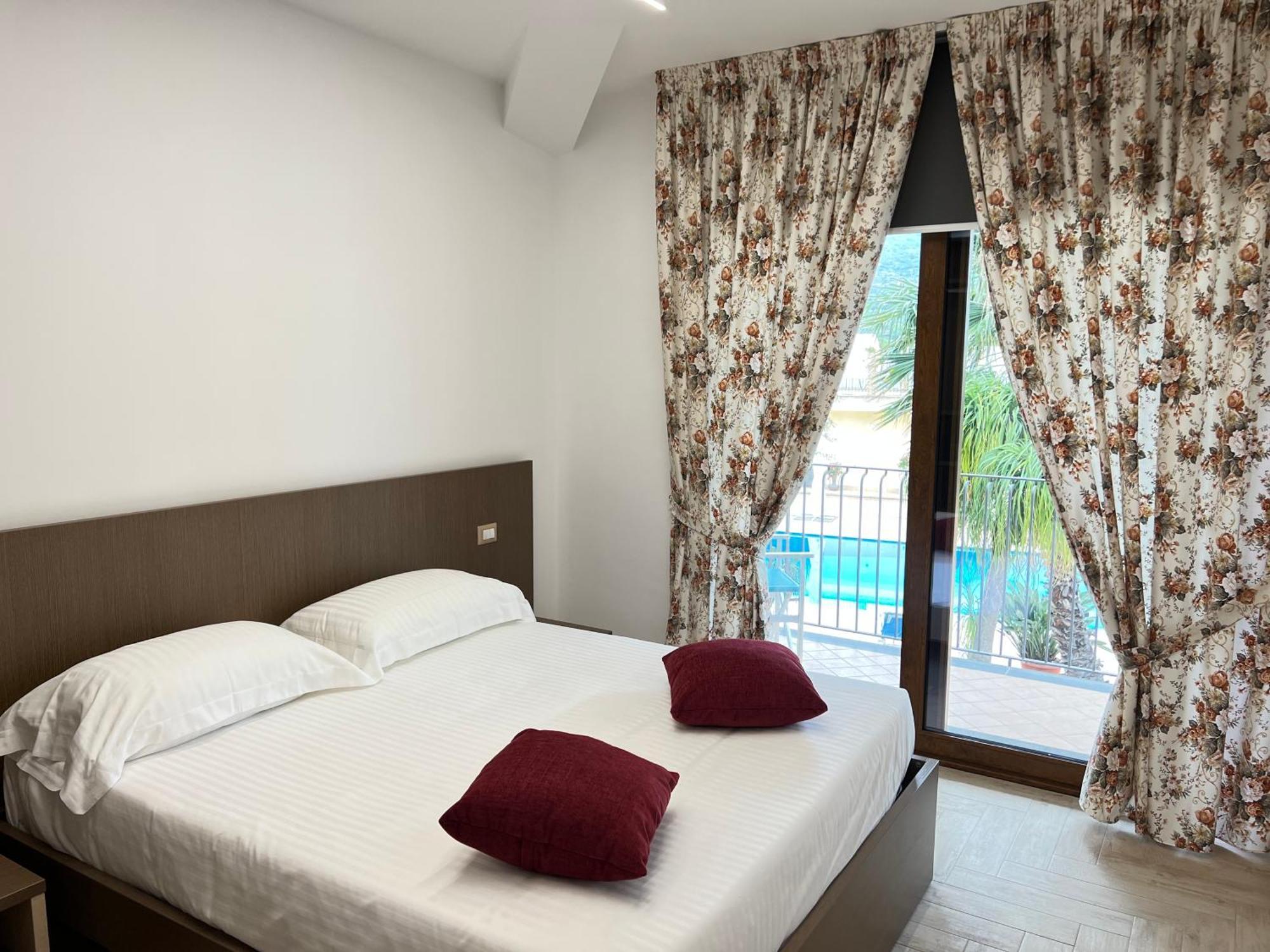 Dipladenia Garden Country Resort Mascali Ruang foto
